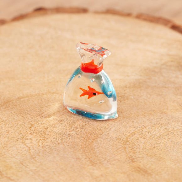 GLASS BAG WITH GOLDFISH HAND BLOWN ORNAMENT Sajaroo Gifts